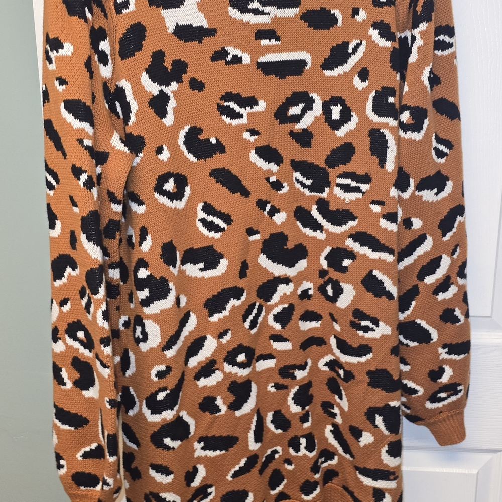 Eloquii Women’s Leopard Print Crewneck Sweater Dress